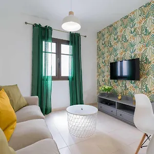 https://mahostly-apartamento-comillas-pa.in-canary-islands.com